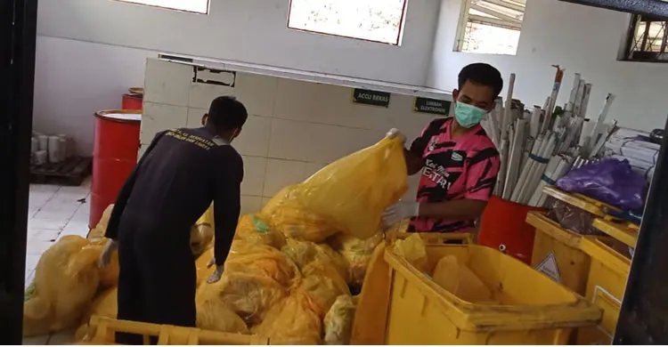 Layanan Labour Supply dan Man Power Waste Cleaner Service